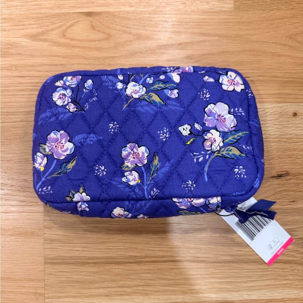 Vera Bradley Cord Organizer-NWT